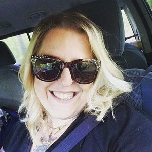 Meet your Posher, Amber